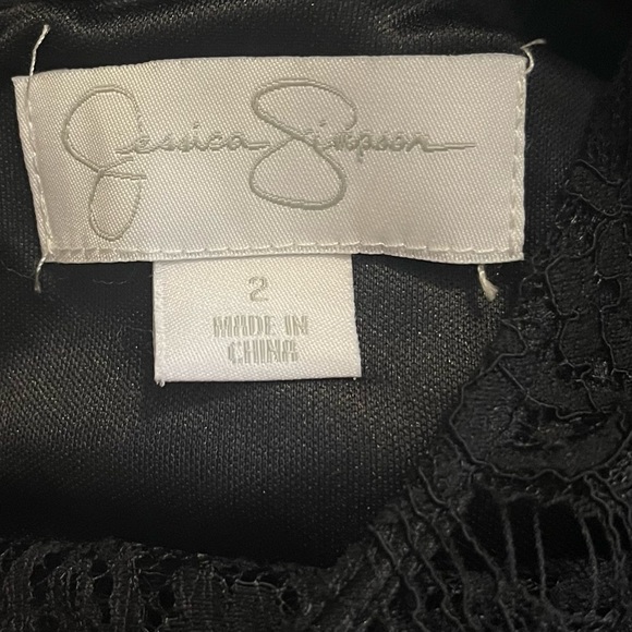 Jessica Simpson Lace Sheath Dress - Picture 5 of 7